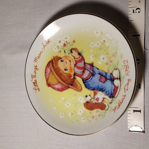 Vintage 1982 Avon Mother's Day Plate - Picture 5 of 6
